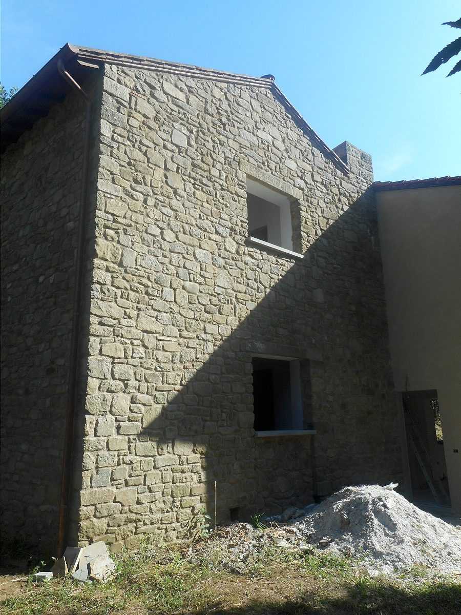 House in Bagni Di Lucca, Tuscany 10094416