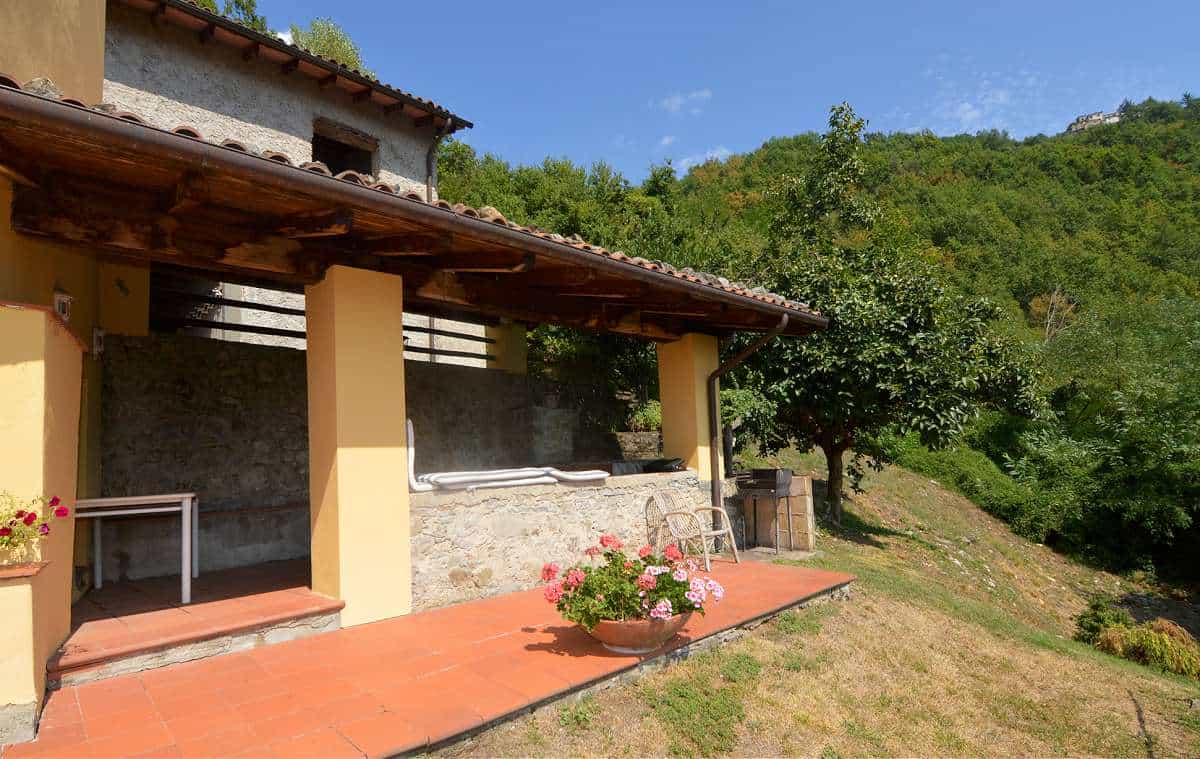 casa en Fosciandora, Tuscany 10094419