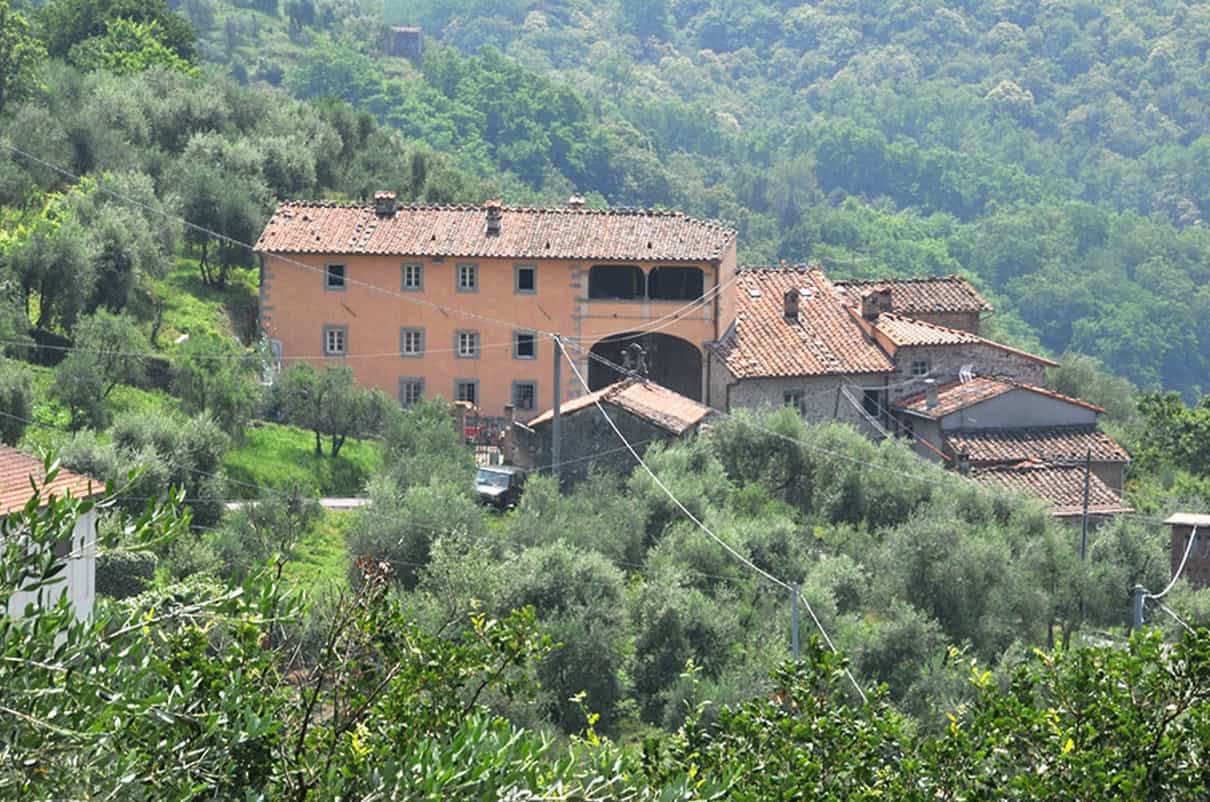 بيت في Bagni di Lucca, Tuscany 10094422