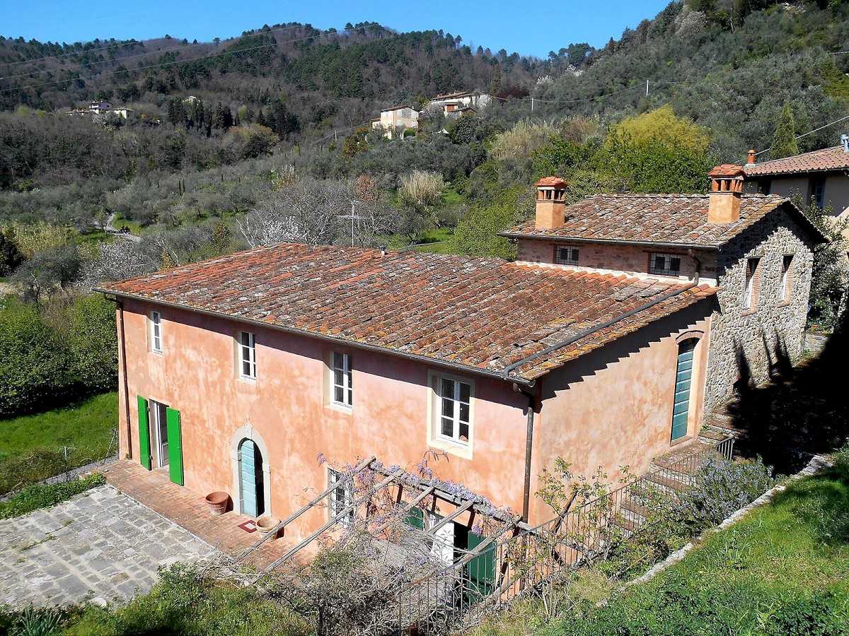 بيت في Lucca, Tuscany 10094437