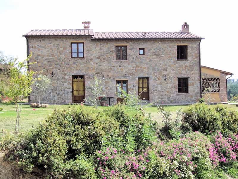 मकान में Montaione, Tuscany 10094441