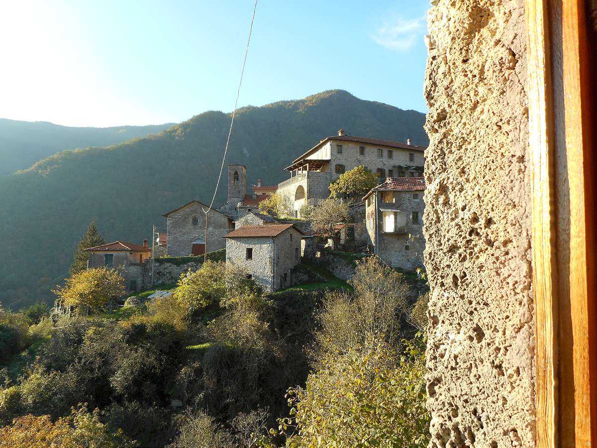 Rumah di Fabbriche di Vallico, Toskana 10094452