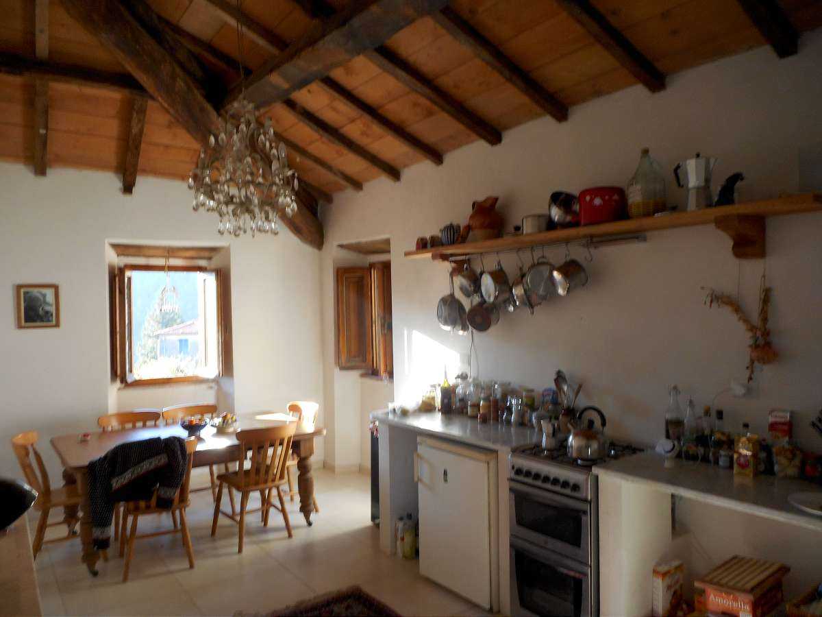 Dom w Vallico Di Sopra, Tuscany 10094452