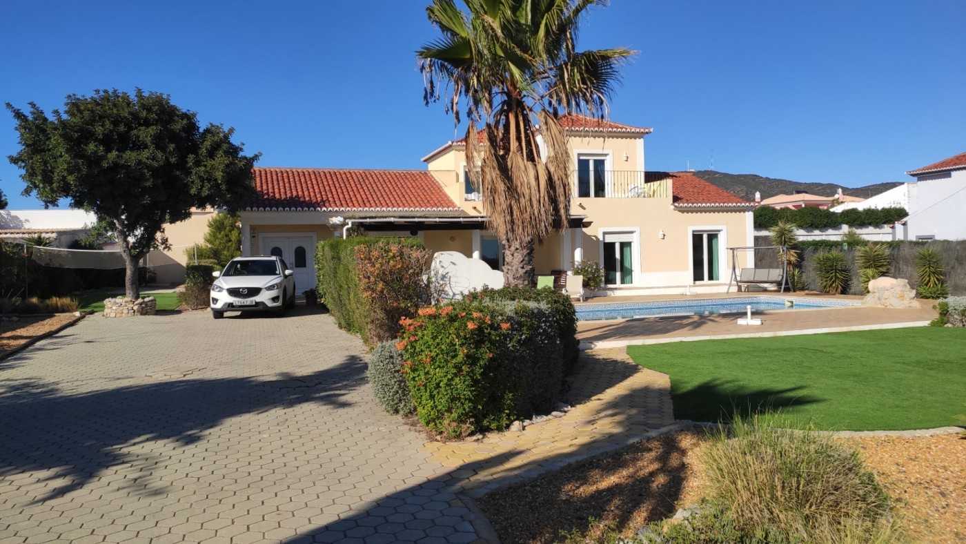 rumah dalam Estoi, Algarve 10094455