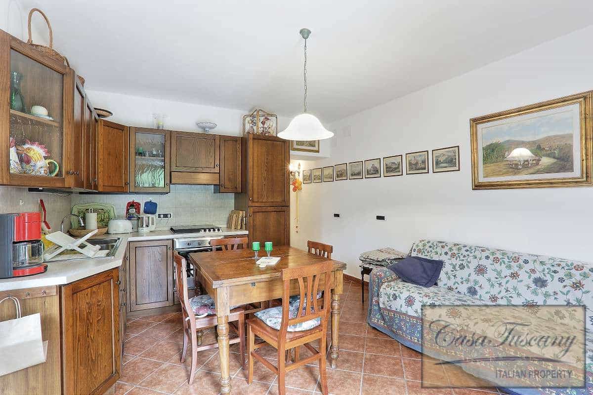 بيت في Suvereto, Tuscany 10094469