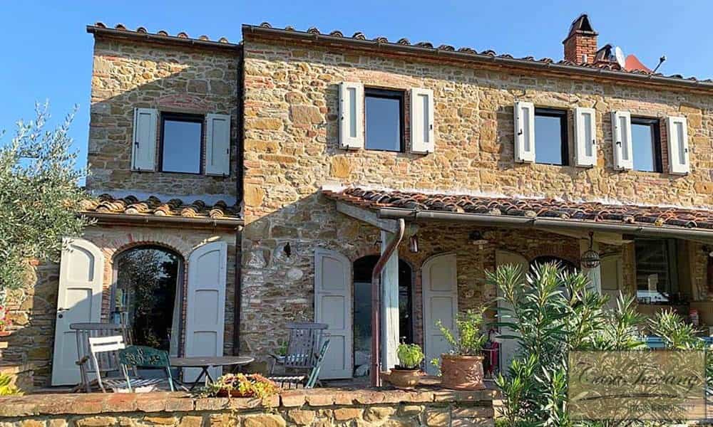 House in Civitella in Val di Chiana, Tuscany 10094479