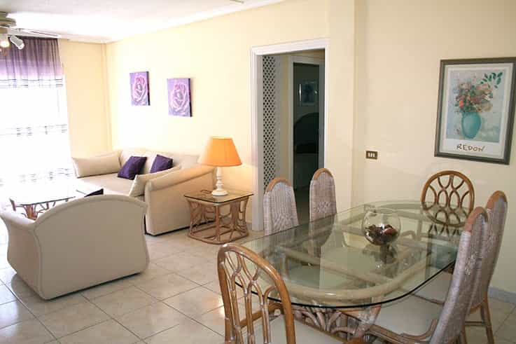 Condominium in Arona, Tenerife 10094533
