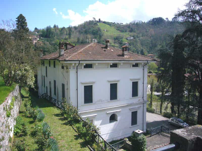 House in Bagni di Lucca, Tuscany 10094536