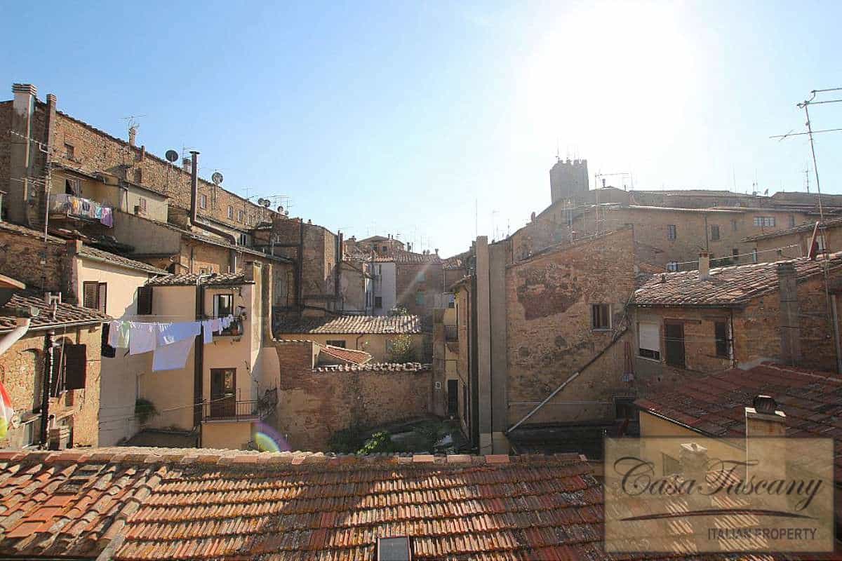 Kondominium dalam Volterra, Tuscany 10094549