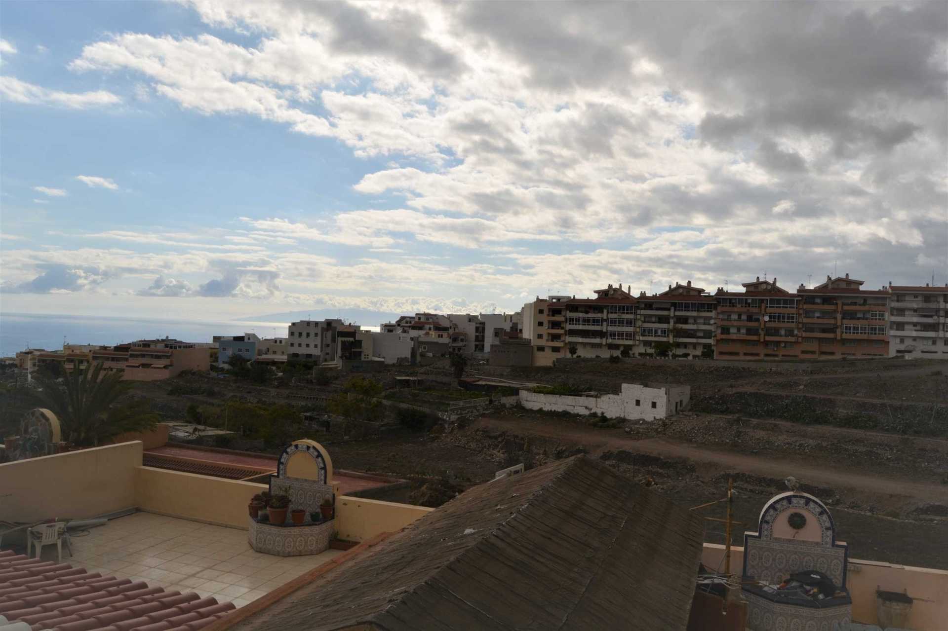 Квартира в Adeje, Tenerife 10094558