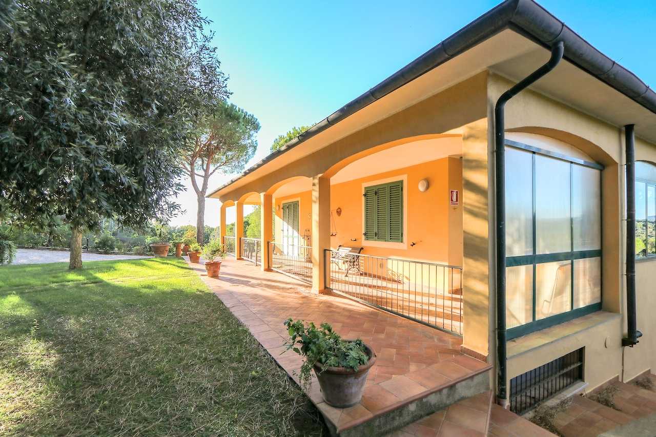 rumah dalam Casale Marittimo, Tuscany 10094569