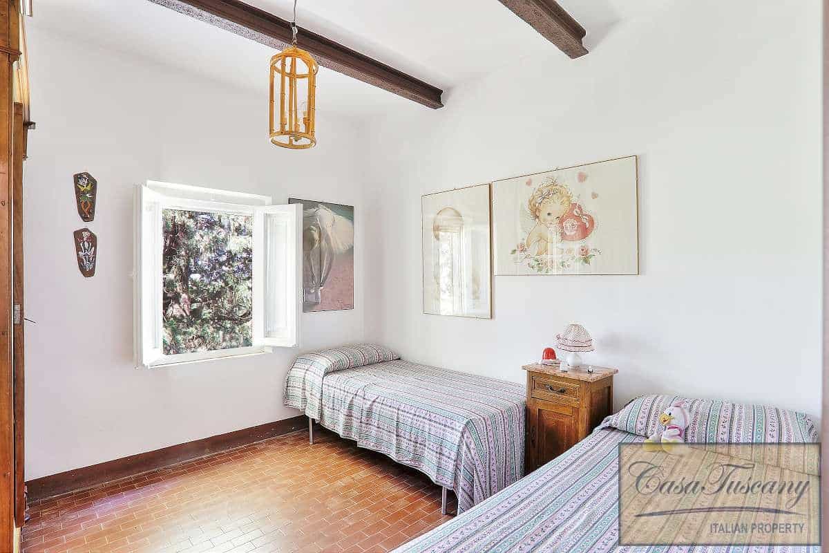 房子 在 Guardistallo, Tuscany 10094614