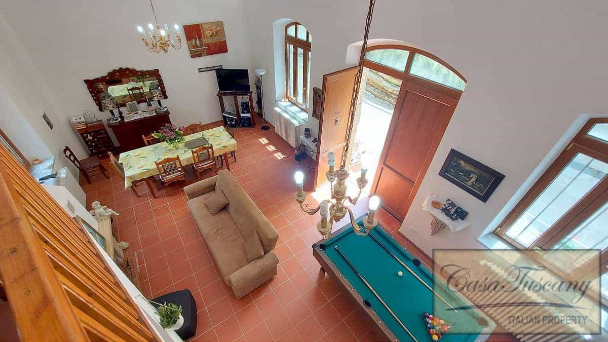 Dom w Molazzana, Tuscany 10094625