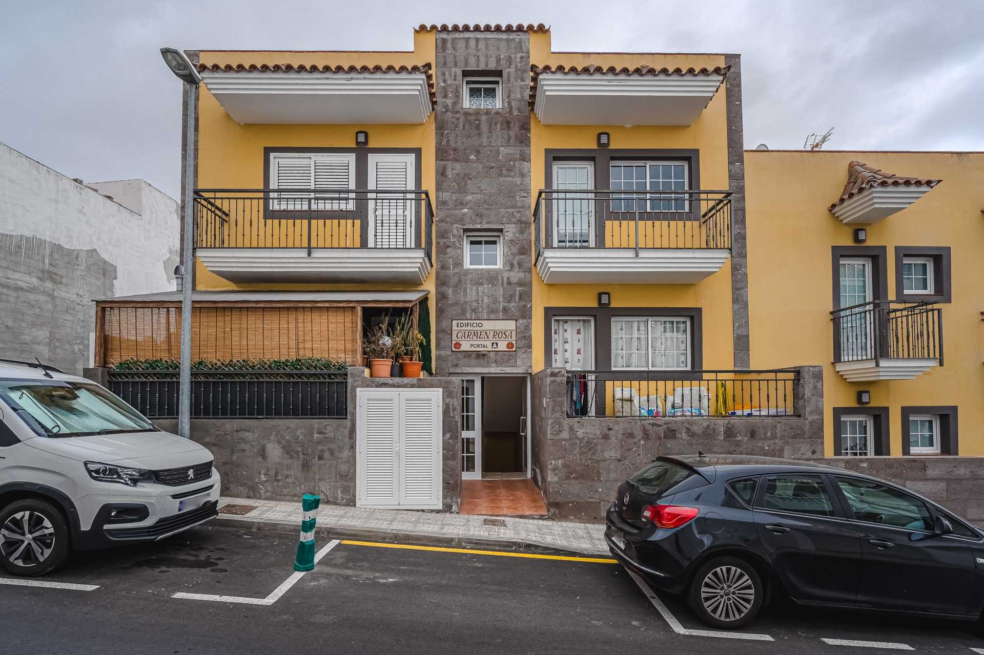 Condominium in Adeje, Canary Islands 10094631