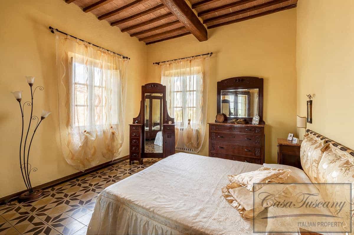 Talo sisään Casciana Terme, Tuscany 10094632