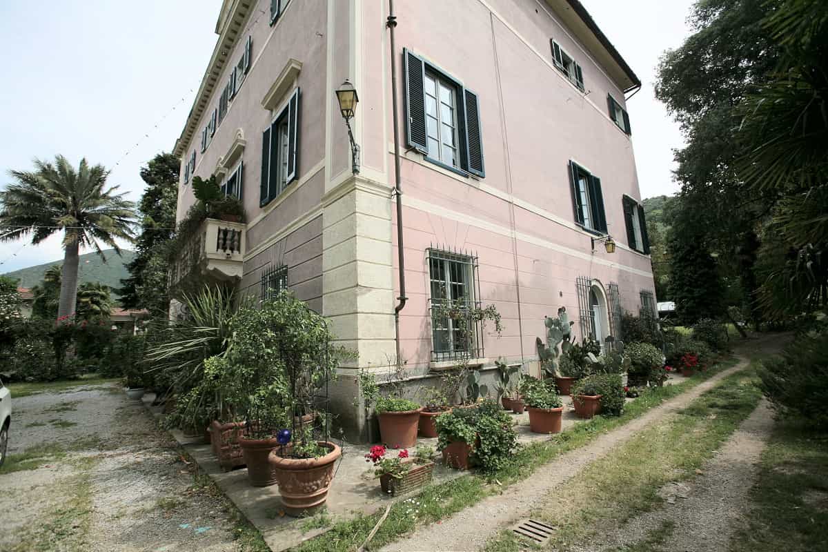 Hus i Lucca, Tuscany 10094637