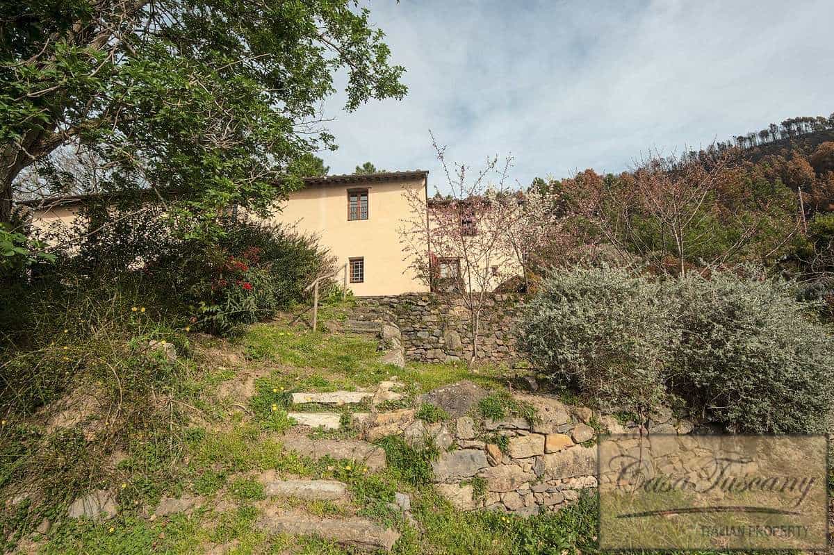 House in Vicopisano, Tuscany 10094658
