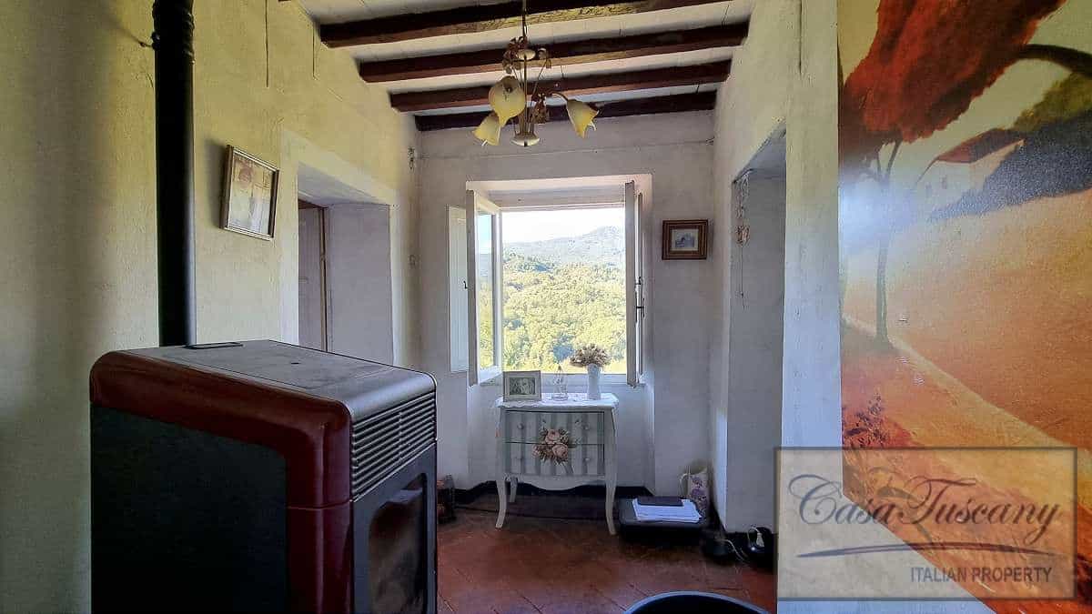 casa no Pietrabuona, Tuscany 10094675