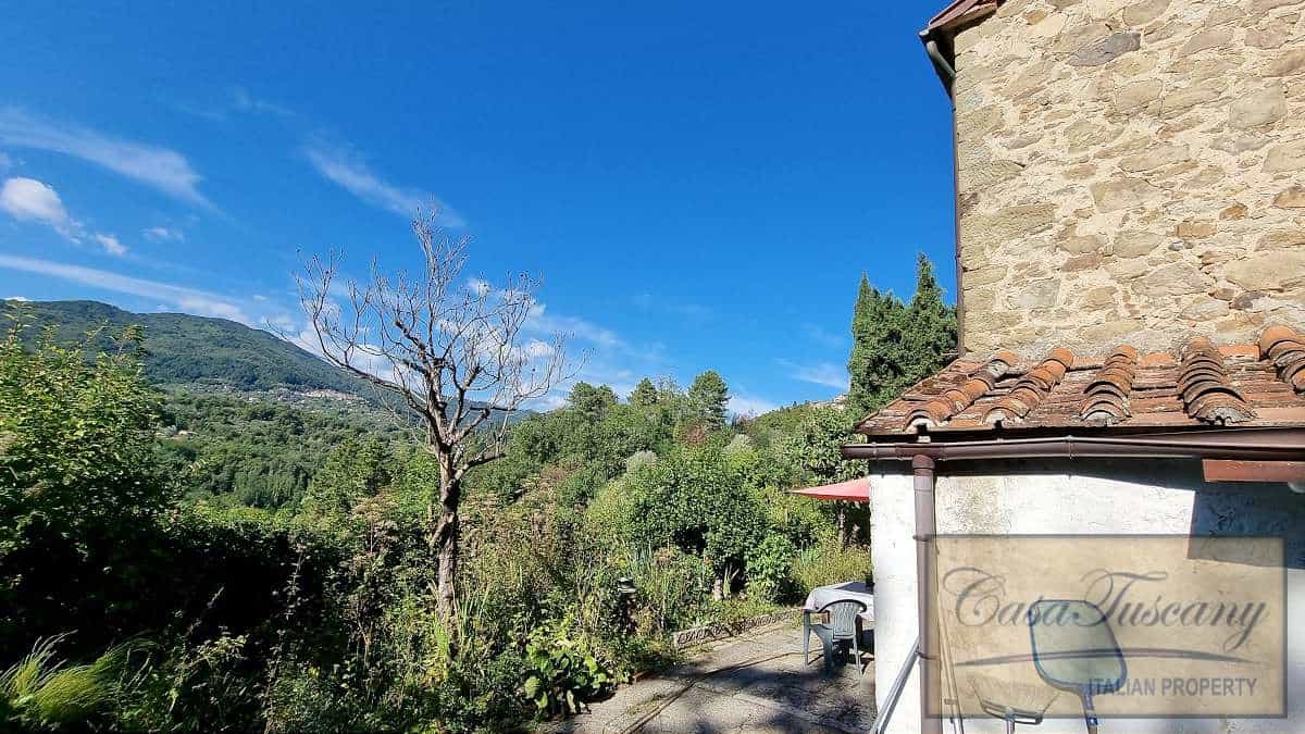 House in Pietrabuona, Tuscany 10094675
