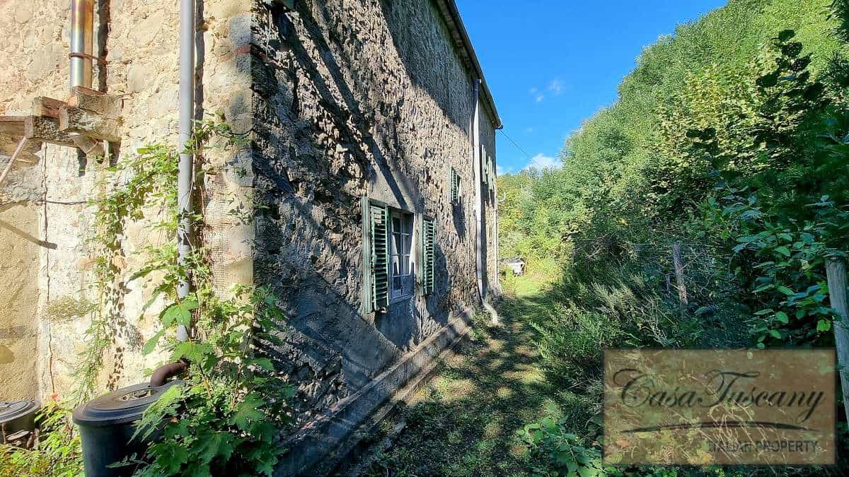 Rumah di Pietrabuona, Tuscany 10094675