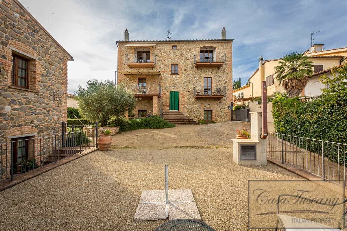 Condominium in Laiatico, Tuscany 10094689