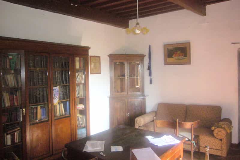 House in Bagni Di Lucca, Tuscany 10094713