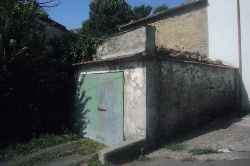 House in Bagni Di Lucca, Tuscany 10094713