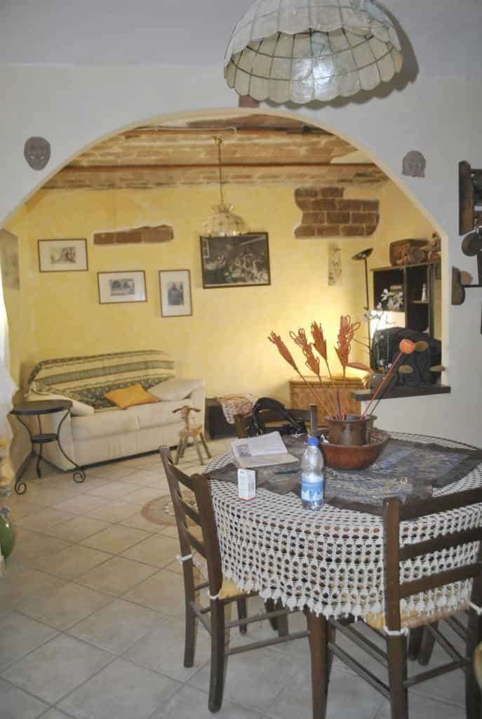 Condominium in Volterra, Tuscany 10094783