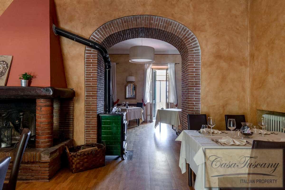 Rumah di Lucca, Tuscany 10094792