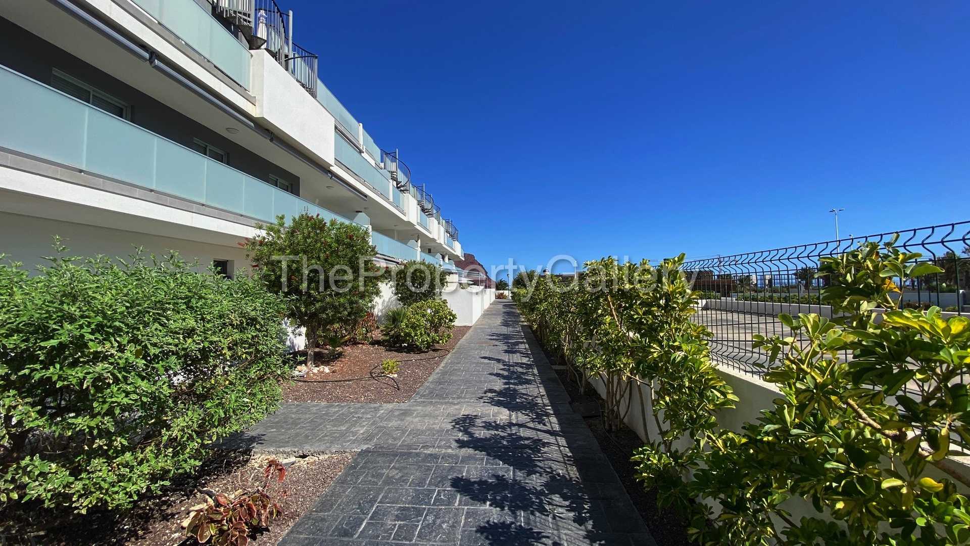 Condominium in Granadilla de Abona, Tenerife 10094797