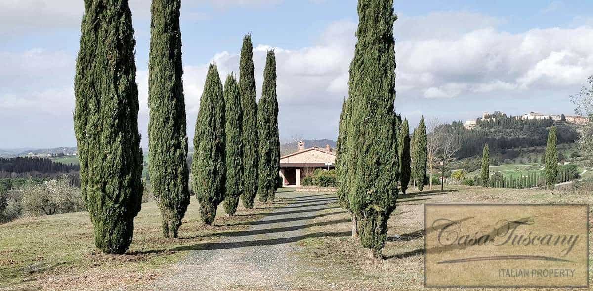 House in Castelfalfi, Tuscany 10094806