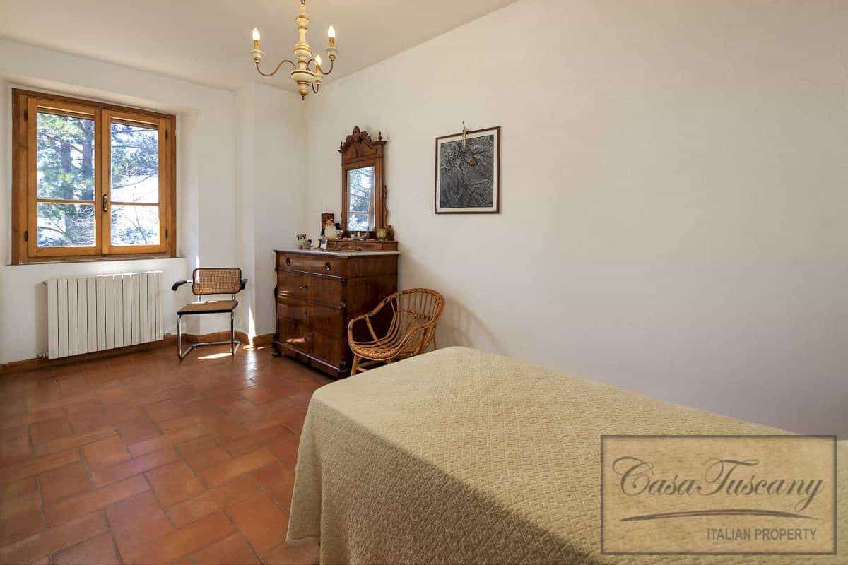 房子 在 Castelfranco Di Sopra, Tuscany 10094834