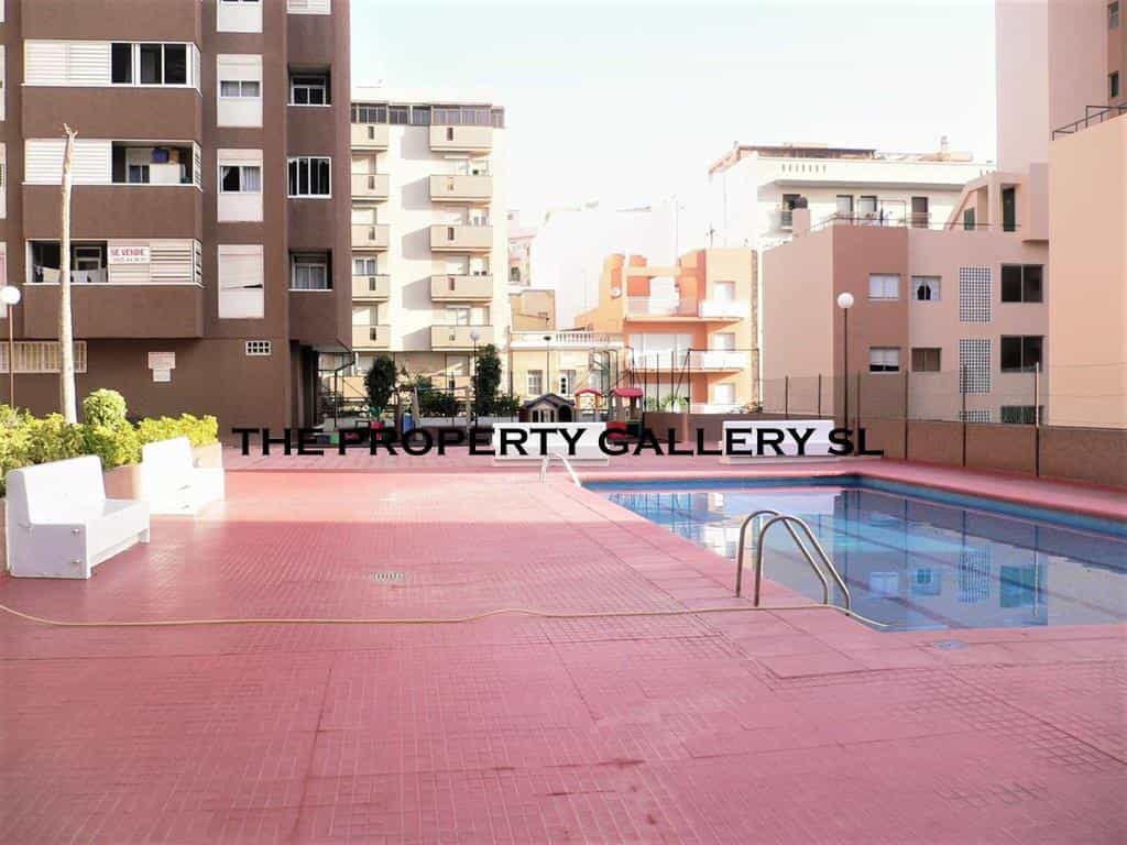 Condominium in Santa Cruz, Canary Islands 10094876