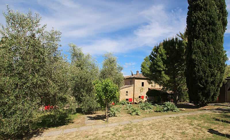 بيت في Volterra, Tuscany 10094963