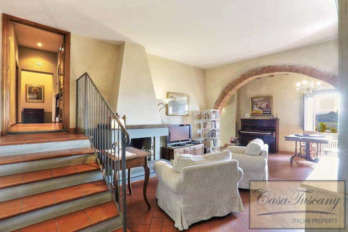 casa en Terranuovo Bracciolini, Tuscany 10094975