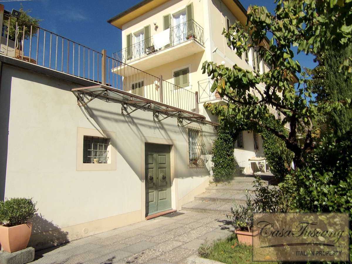 casa no Barga, Tuscany 10094980