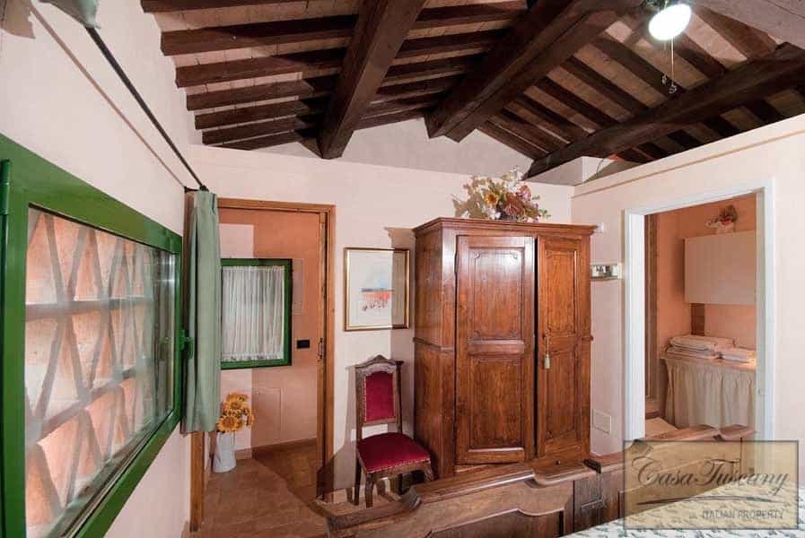 House in Peccioli, Tuscany 10094984