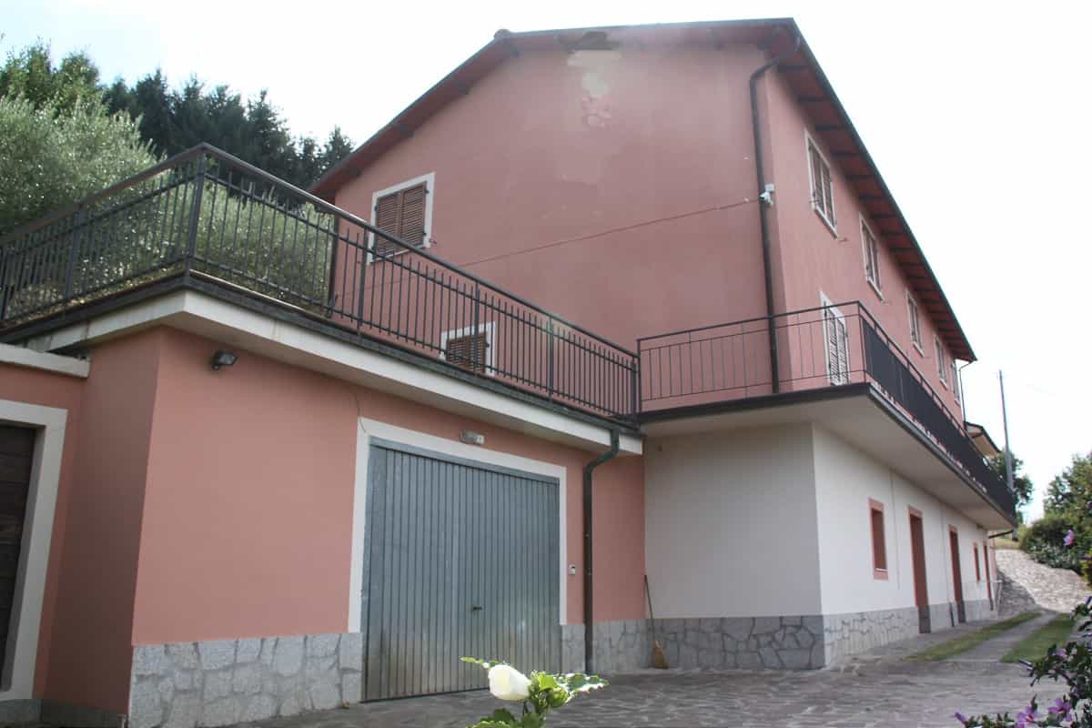 Casa nel Barga, Tuscany 10094989