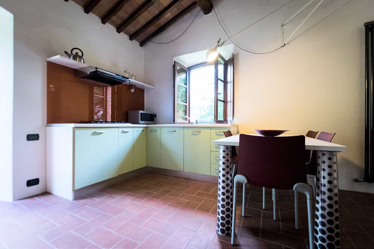 Talo sisään Montecerboli, Tuscany 10094999