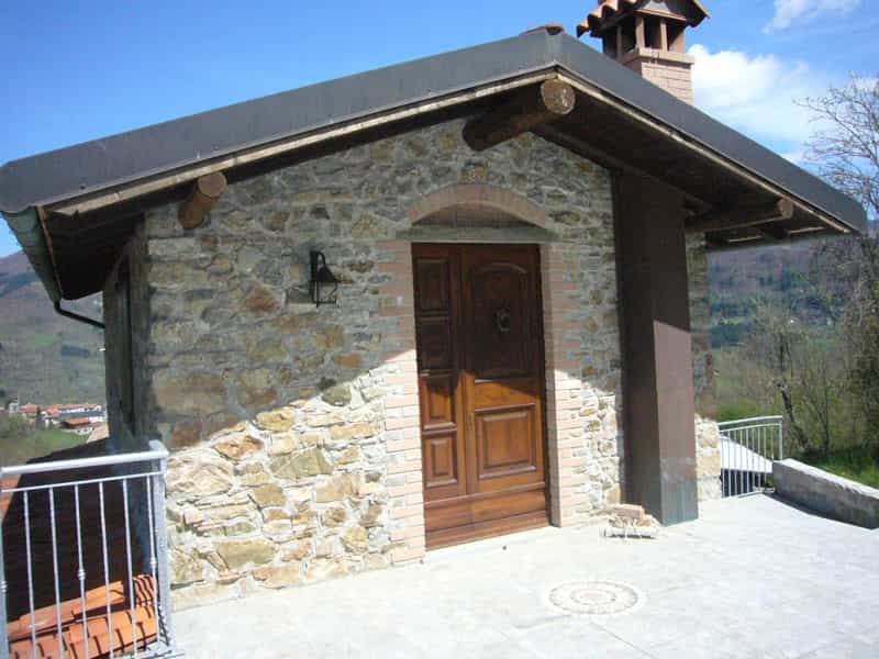 Condominio nel Camporgiano, Toscana 10095018