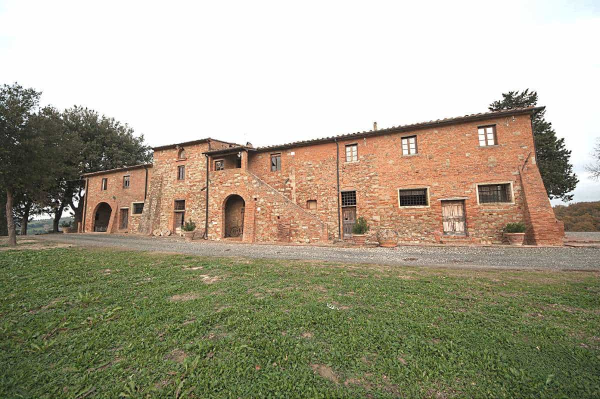 Condominium dans Peccioli, Toscane 10095047