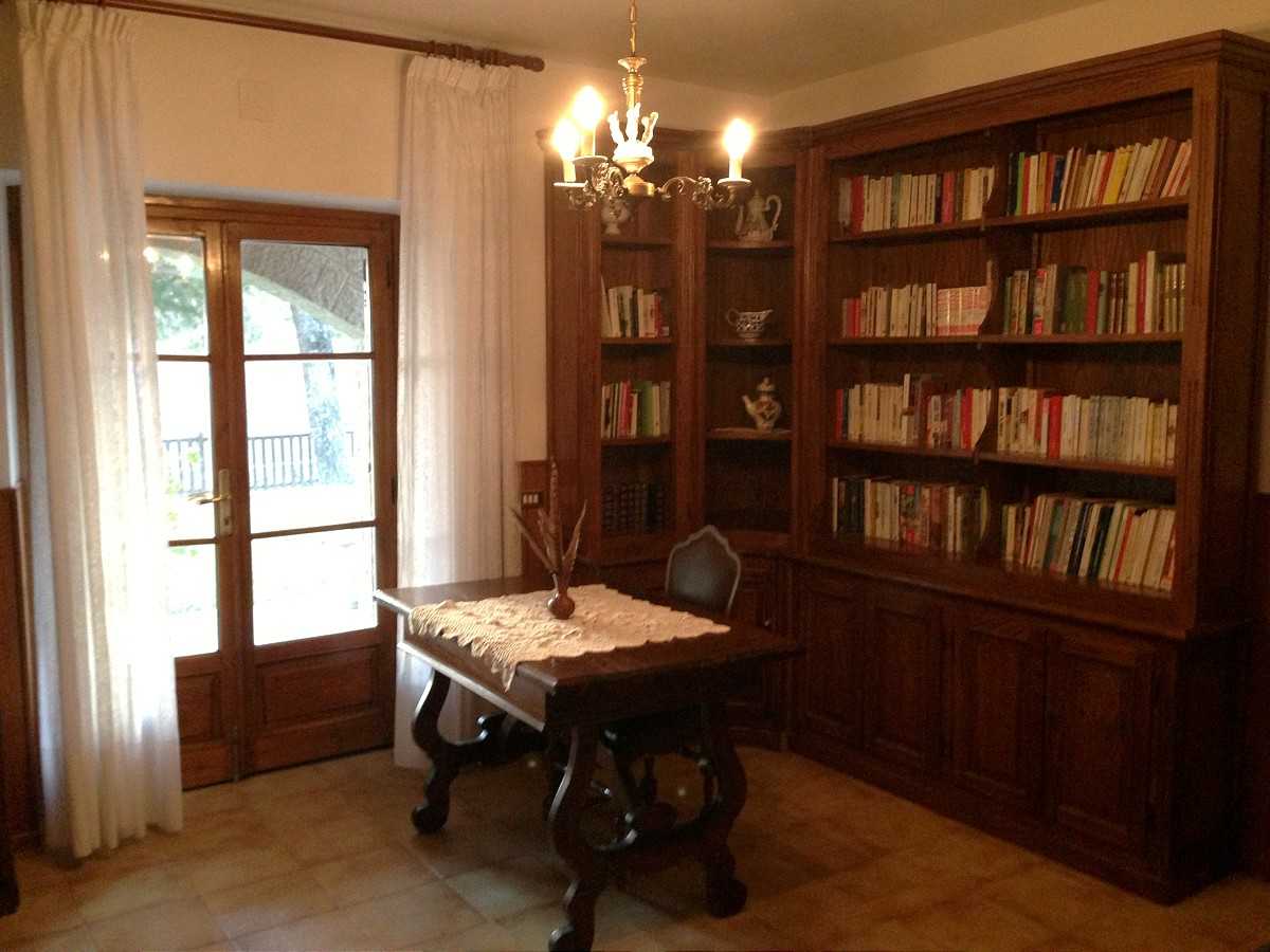 Dom w Cortona, Tuscany 10095071