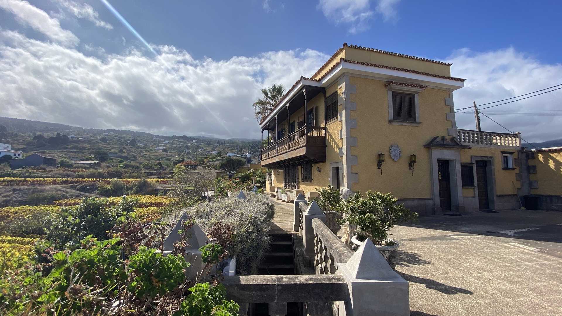House in Icod de Los Vinos, Tenerife 10095081