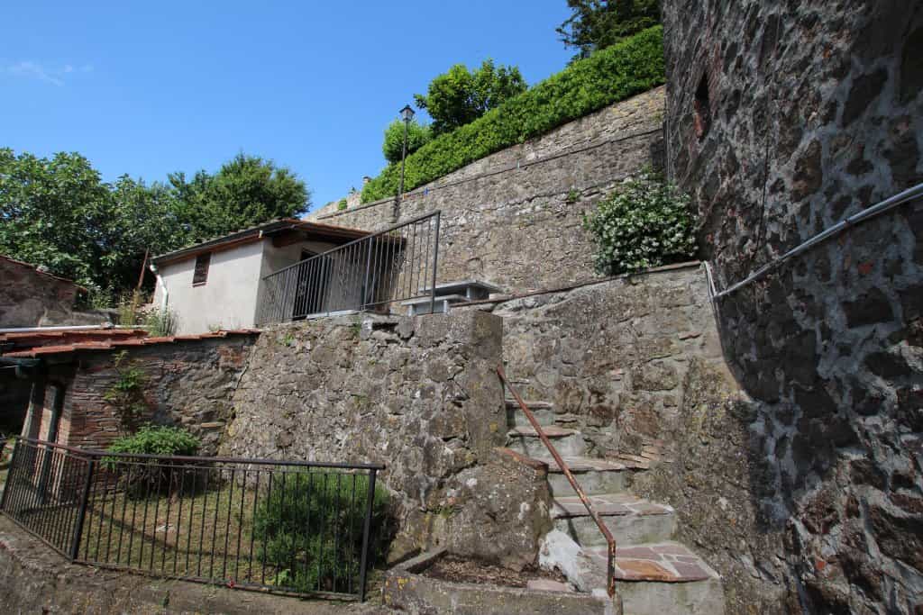 Condominium in Montecatini Val Di Cecina, Tuscany 10095085
