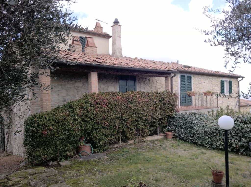 House in Chianni, Tuscany 10095109