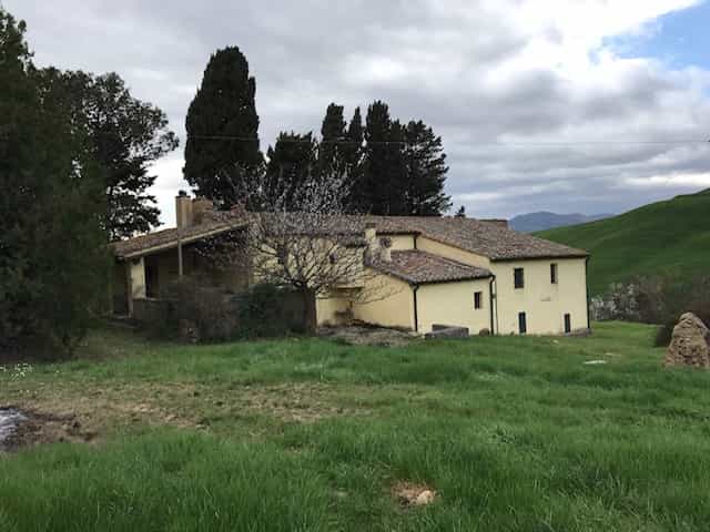 σπίτι σε Volterra, Τοσκάνη 10095142