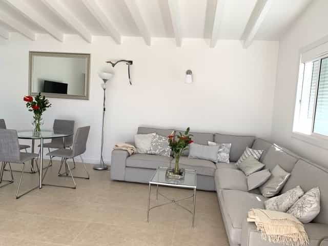 House in El Guincho, Canary Islands 10095143
