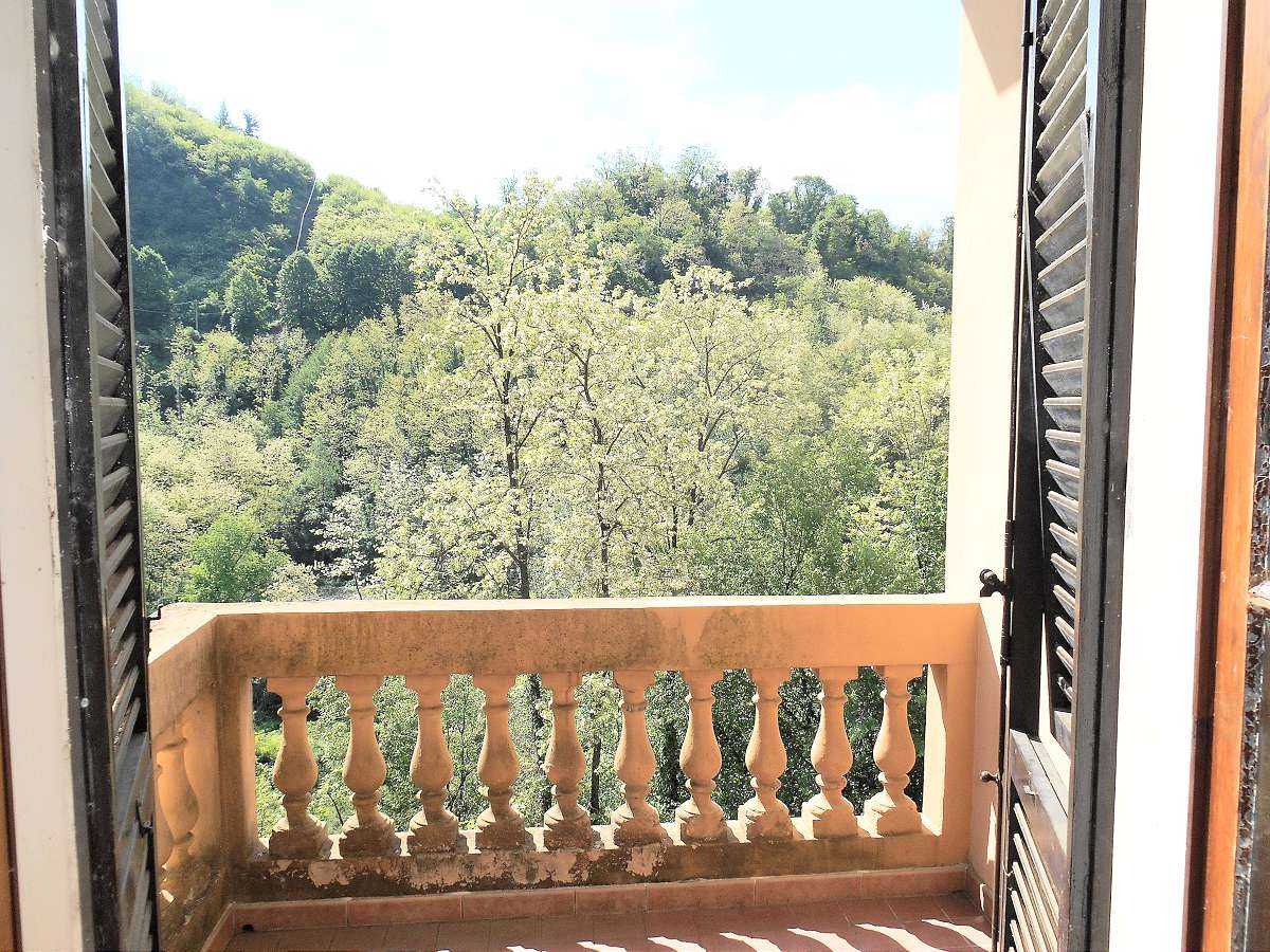 بيت في Barga, Tuscany 10095181