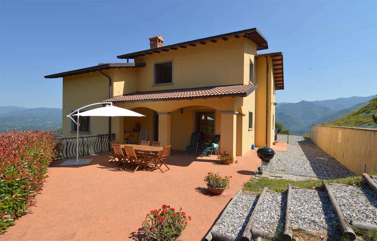 House in Castiglione di Garfagnana, Tuscany 10095186