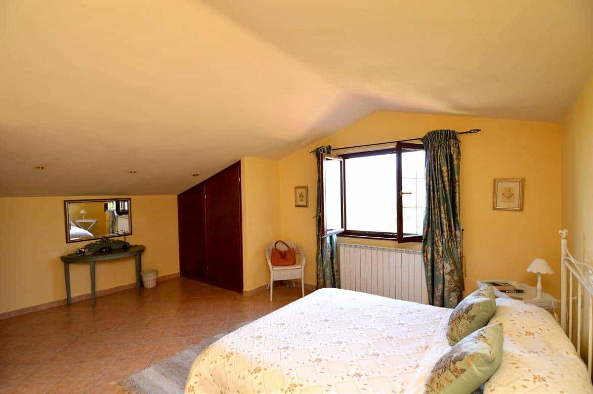 rumah dalam Castiglione Di Garfagnana, Tuscany 10095186